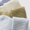 Conjunto de 4 pares de meias de cano curto com nervuras para bebé