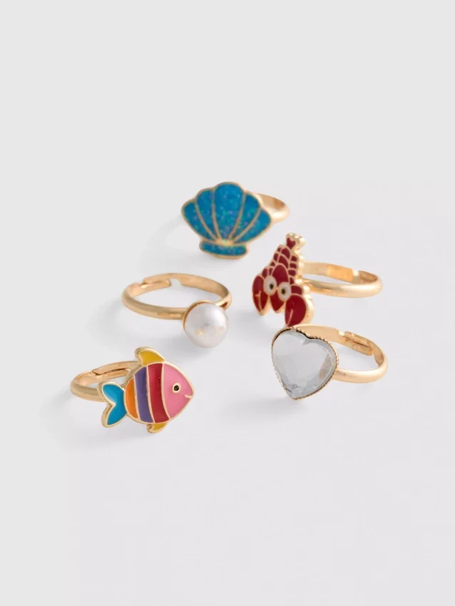 Conjunto de 5 anéis com pingentes marinhos
