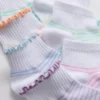 Conjunto de 7 meias curtas com riscas multicoloridas