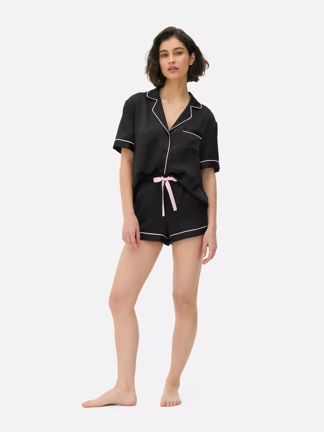 Conjunto de calções de pijama estilo «boyfriend» em cetim