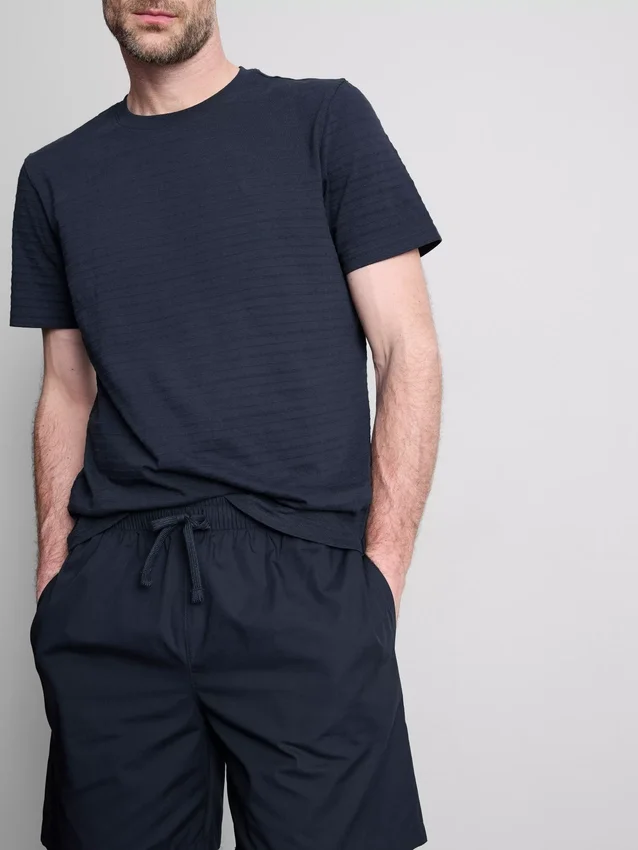 Conjunto de camisola e calções de pijama