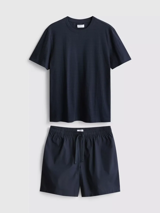 Conjunto de camisola e calções de pijama