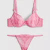 Conjunto de lingerie com aro em renda