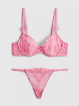 Conjunto de lingerie com aro em renda