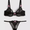 Conjunto de lingerie com aro em renda