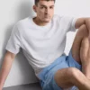 Conjunto de pijama curto às riscas de calções