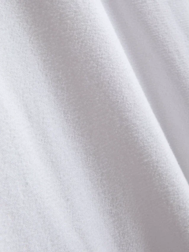 Conjunto de pijama curto às riscas de calções