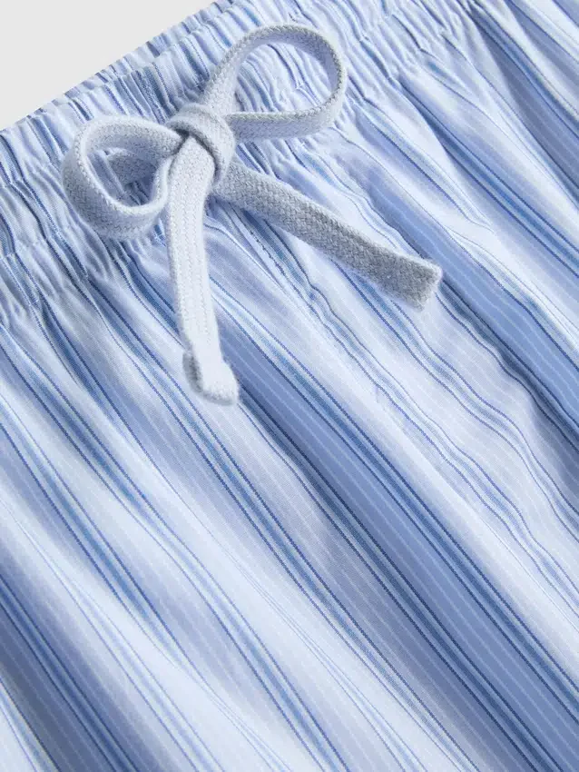 Conjunto de pijama de manga comprida às riscas