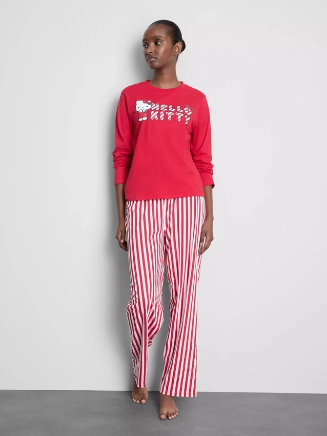 Conjunto de pijama às riscas da Hello Kitty