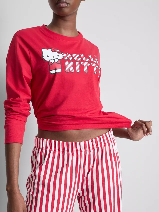 Conjunto de pijama às riscas da Hello Kitty