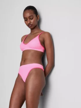 Conjunto de sutiã triangular acolchoado sem costuras e tanga