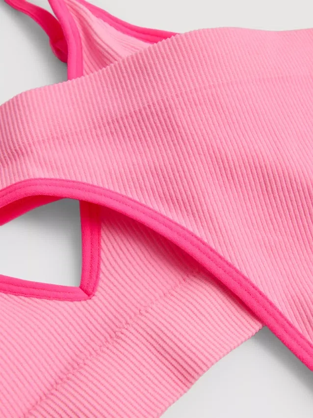 Conjunto de sutiã triangular acolchoado sem costuras e tanga