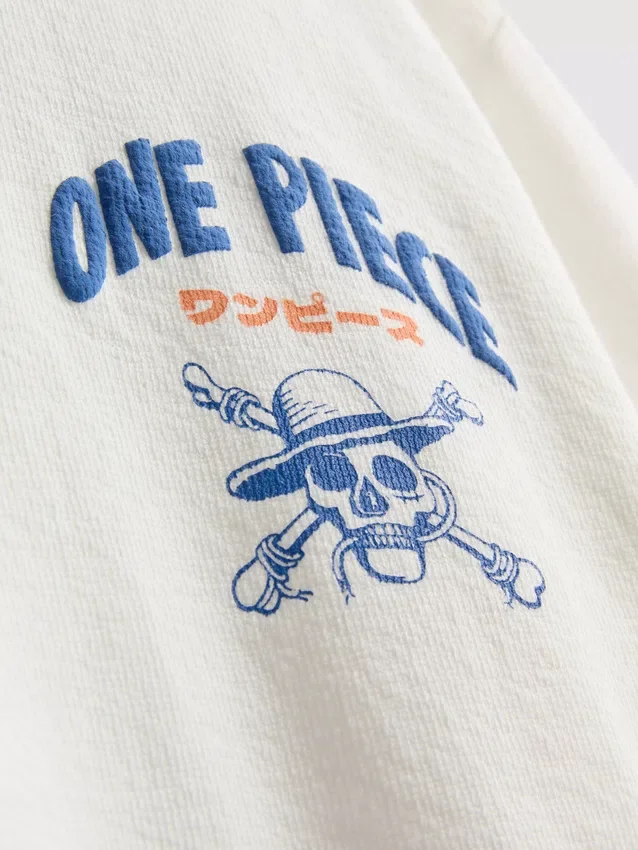 Conjunto de t-shirt e calções