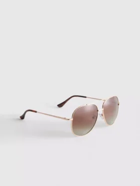 Óculos de sol estilo aviador com lentes coloridas