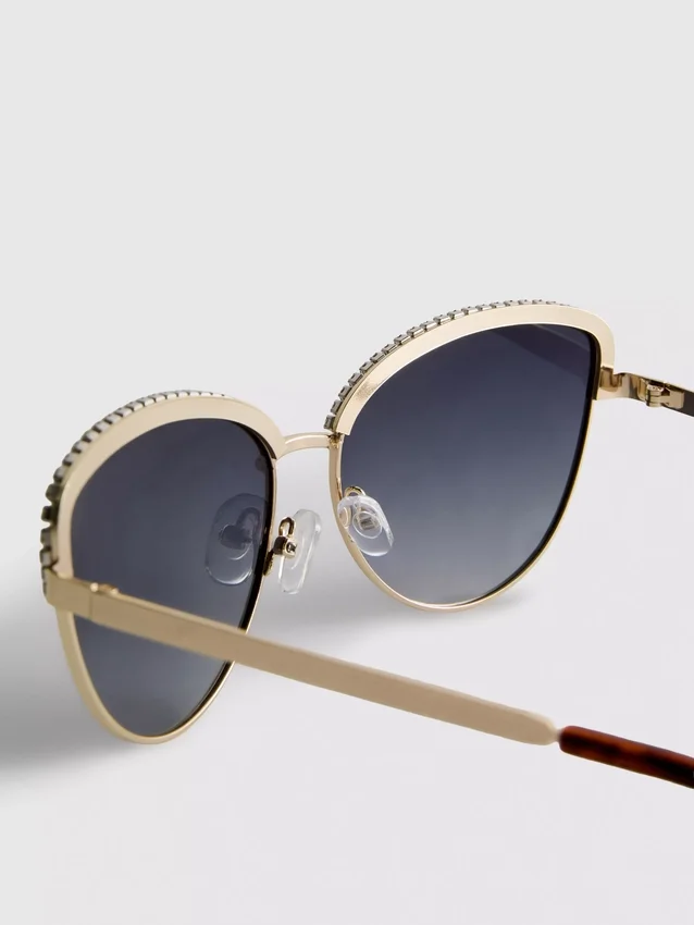 Óculos de sol estilo «olho de gato» com strass