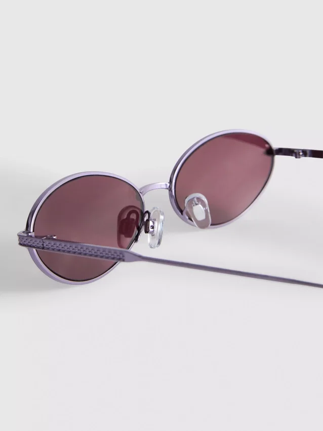 Óculos de sol ovais com lentes coloridas dos anos 90