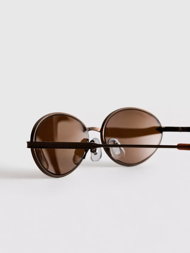Óculos de sol ovais com lentes coloridas dos anos 90