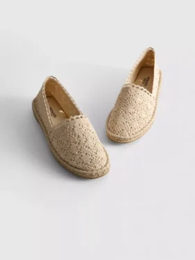 Espadrilhas com atacadores