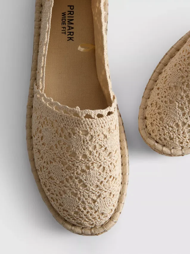 Espadrilhas com atacadores