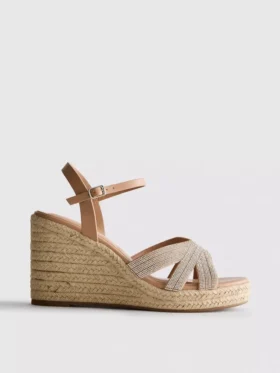 Espadrilhas de cunha com enfeites
