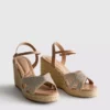 Espadrilhas de cunha com enfeites
