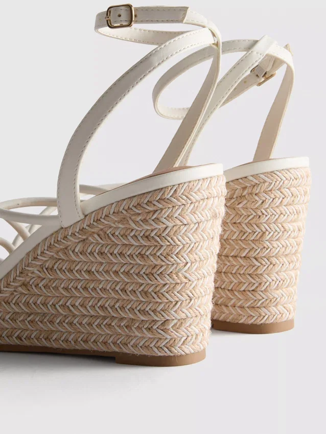 Espadrilhas de cunha com tiras