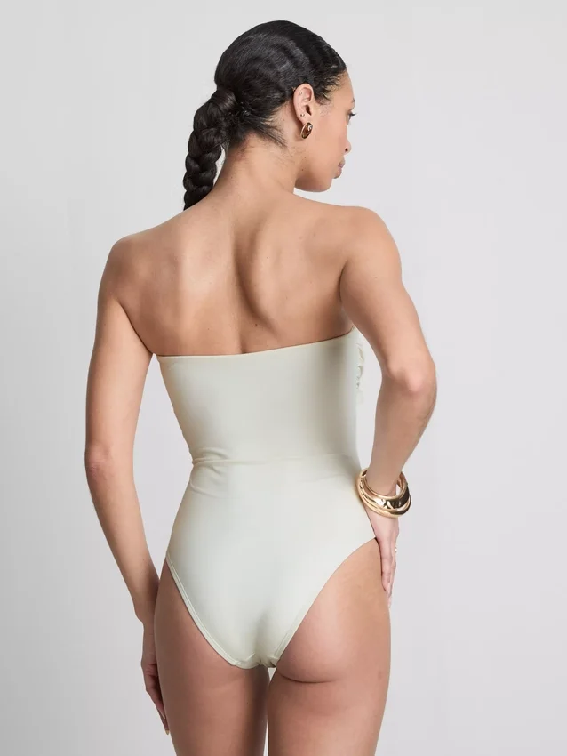 Fato de banho bandeau com detalhes em conchas