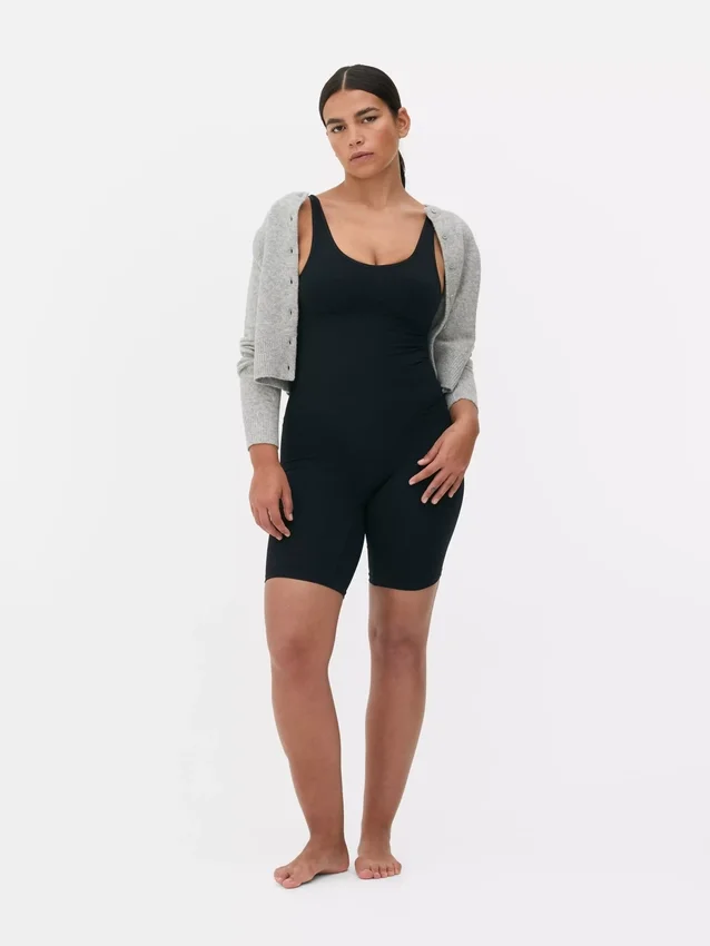 Fato de corpo modelador sem costuras