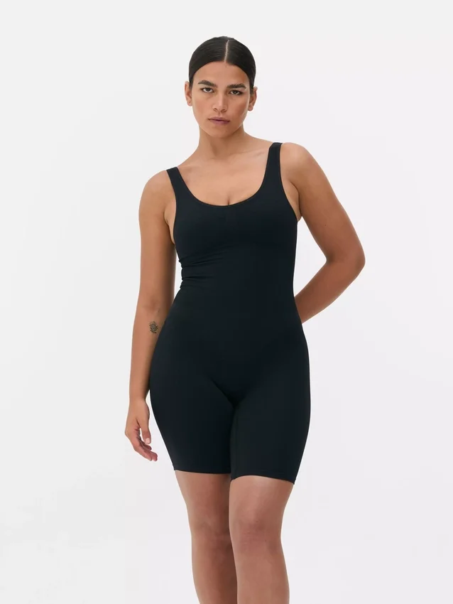 Fato de corpo modelador sem costuras