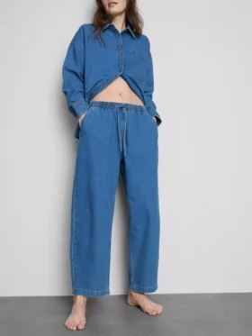 Jeans de algodão com corte afunilado