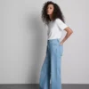 Jeans de cintura alta e perna reta
