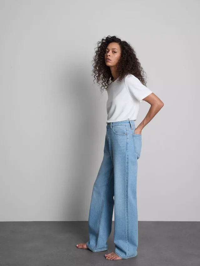 Jeans de cintura alta e perna reta