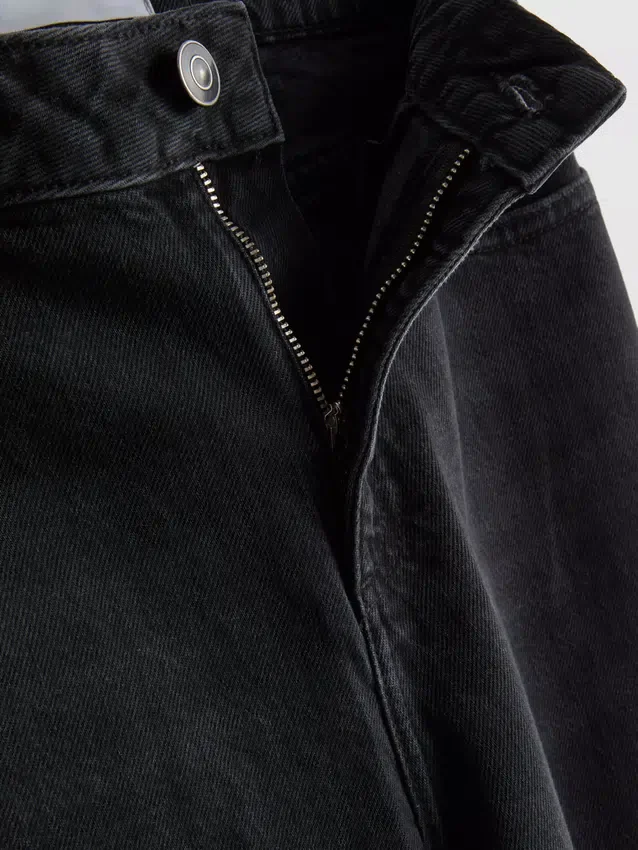 Jeans de cintura alta e perna reta