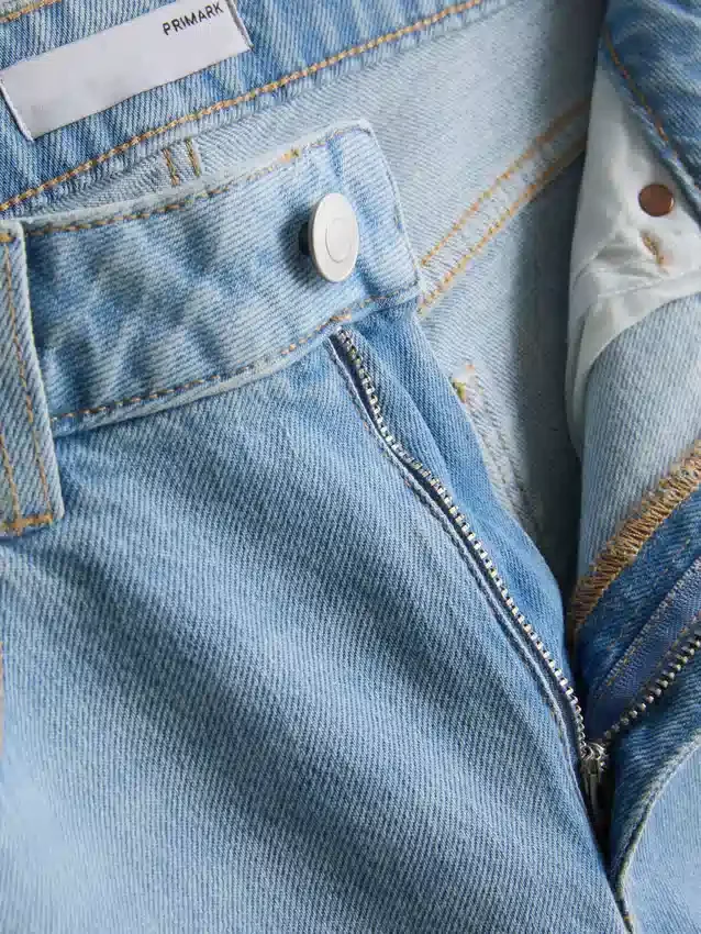 Jeans de cintura alta e perna reta