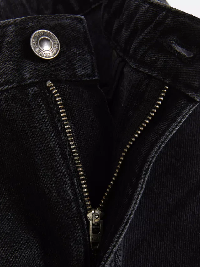 Jeans de cintura alta e perna reta