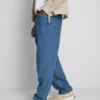 Jeans de cintura média e corte descontraído