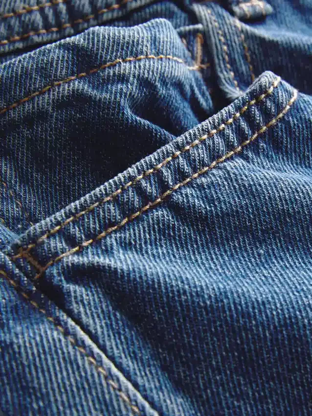 Jeans de cintura média e corte descontraído