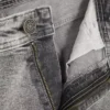 Jeans de cintura média e corte justo