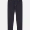 Jeans de cintura média e corte justo