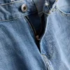 Jeans de cintura média e corte justo