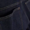 Jeans de cintura média e corte justo