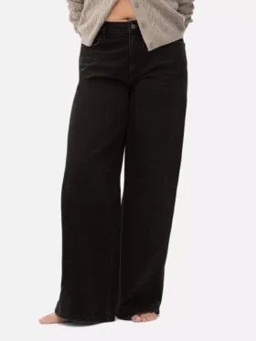 Jeans de cintura média e perna larga