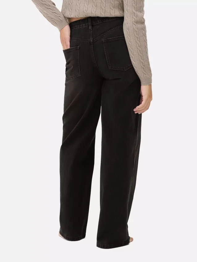 Jeans de cintura média e perna larga