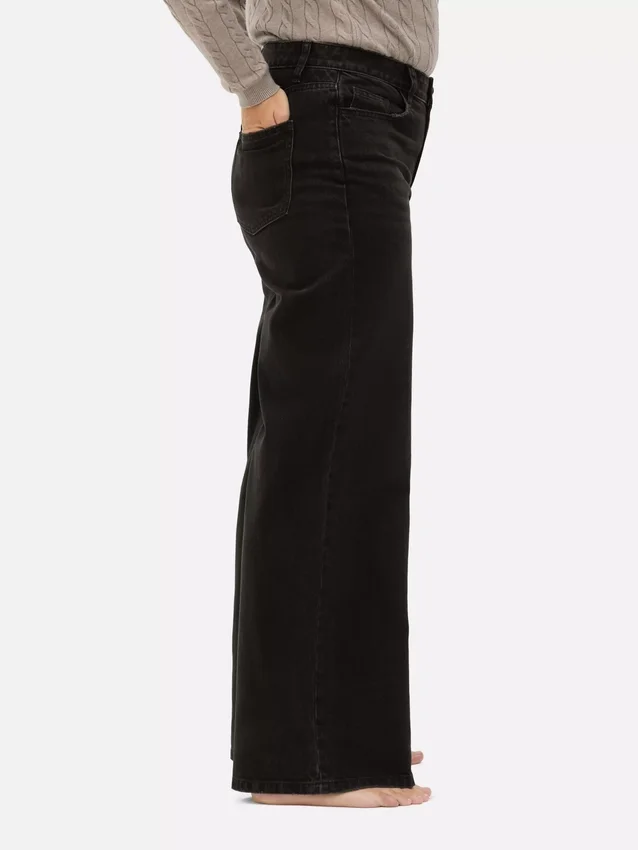 Jeans de cintura média e perna larga