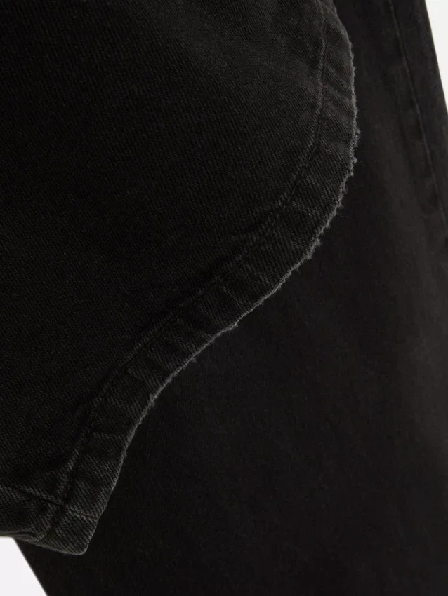 Jeans de cintura média e perna larga