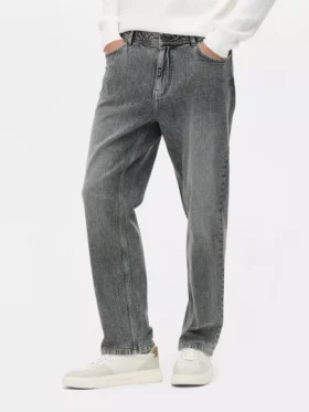 Jeans de cintura média e perna reta