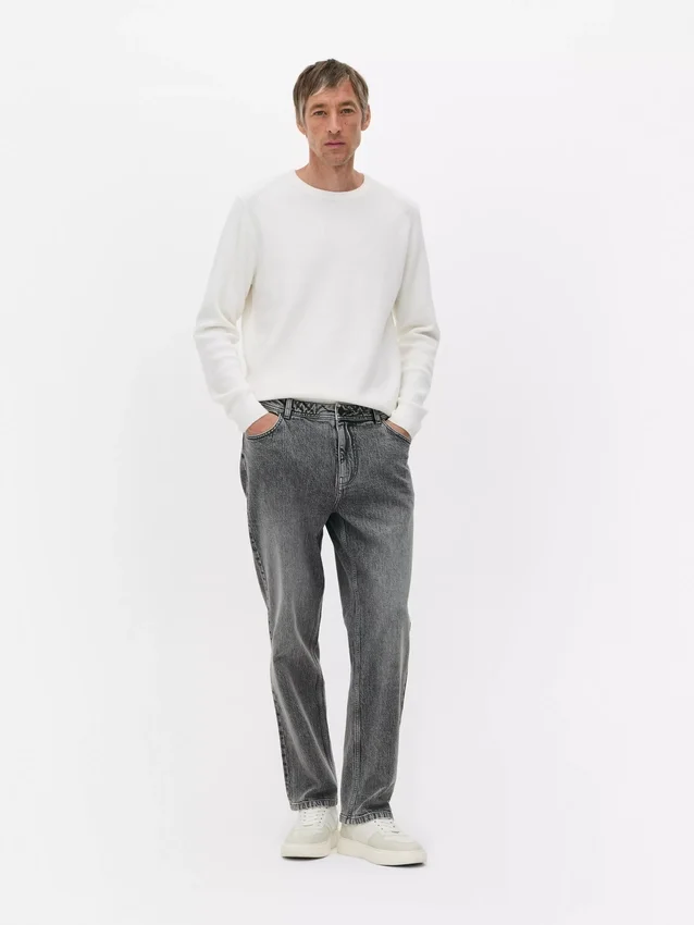 Jeans de cintura média e perna reta