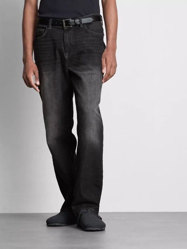 Jeans de cintura média e perna reta