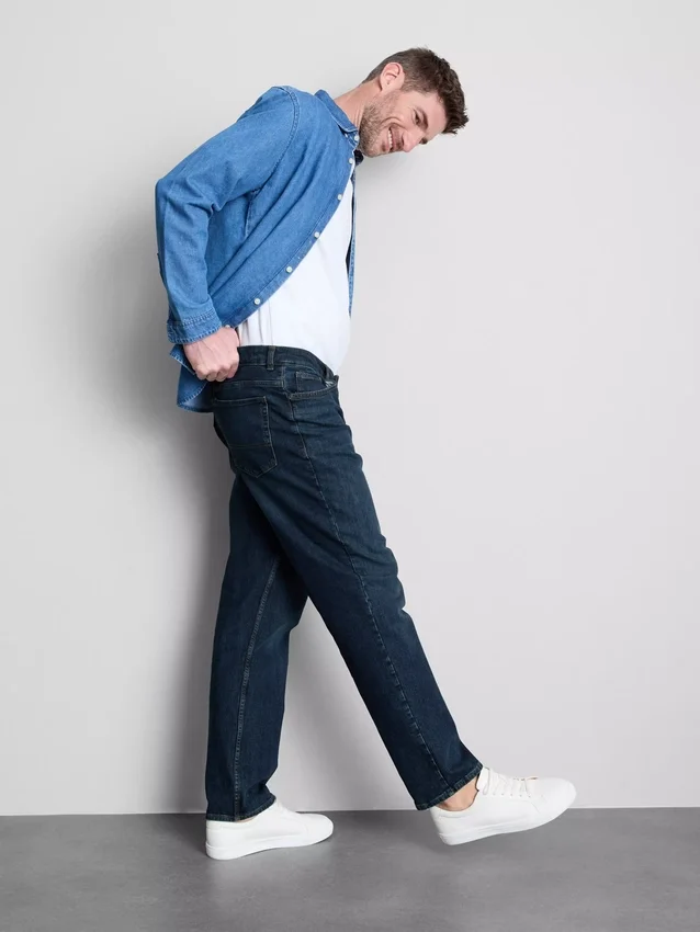 Jeans de cintura média e perna reta