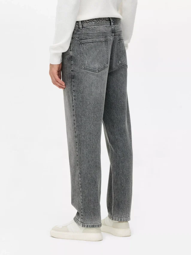 Jeans de cintura média e perna reta